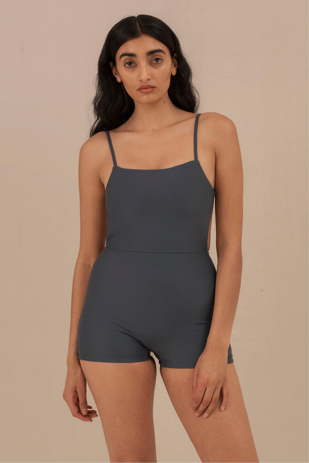 Terrain One Piece | Lava Grey